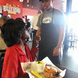 Meet your Posher, Joyce